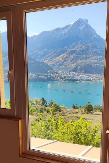 Le Cosy Du Plongeoir - T2 Neuf Avec Vue Sur Le Lac De Serre Poncon Et Grande Terrasse Avec Jardin Savines Exterior foto